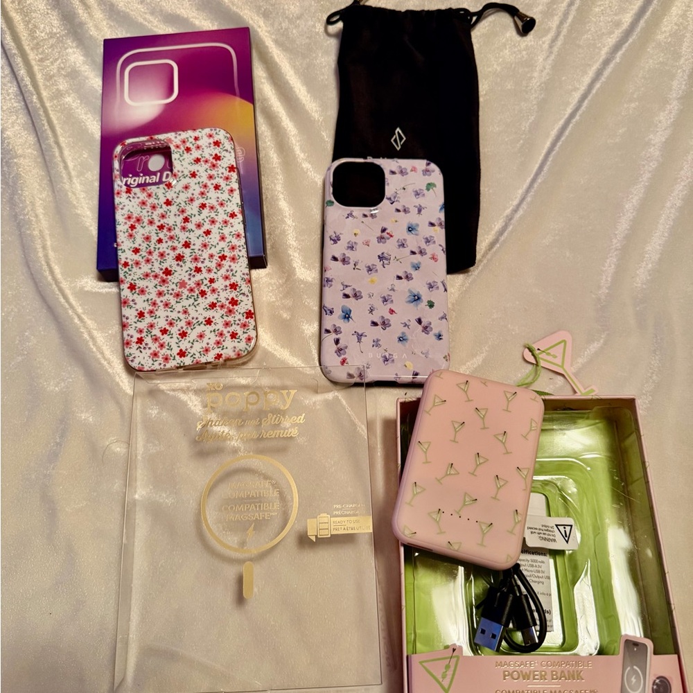 iPhone 15 Burga Floral Patterned Phone Case and Poppy Power Bank Set